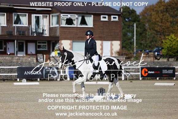 1S8A3622