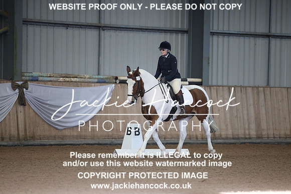 03100082