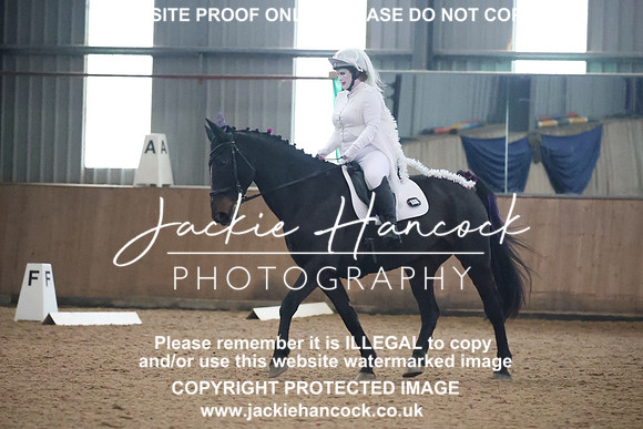 R6JH1547