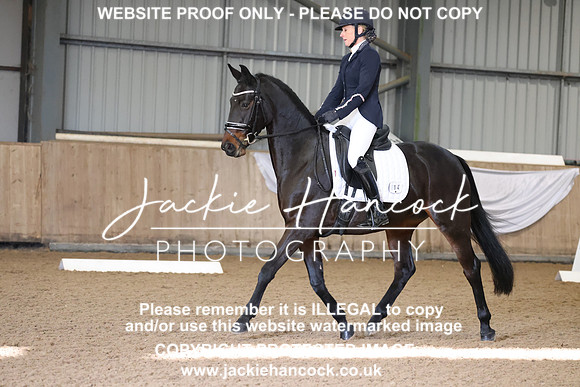 R5JH1647