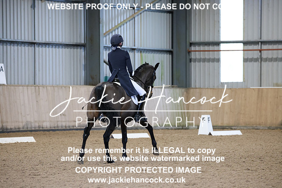 R5JH1570
