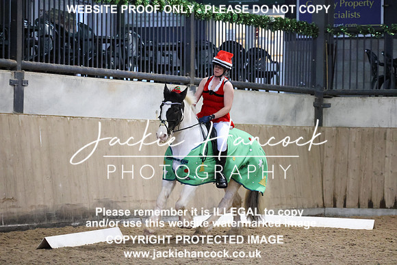 R5JH4604