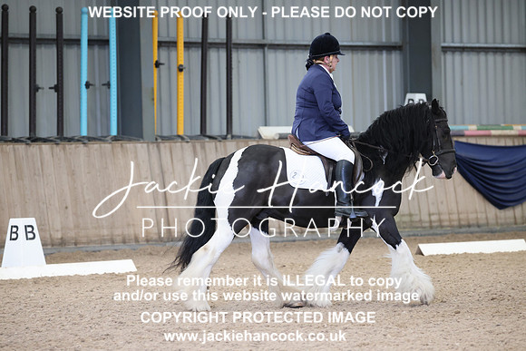 R5JH3407