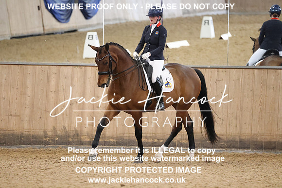 R5JH2083