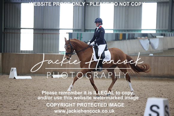 R5JH1258