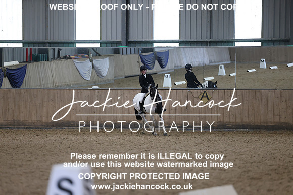 R5JH1573