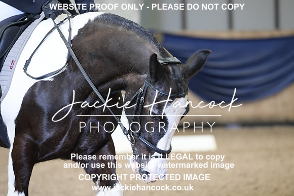 R5JH3501