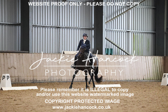 R5JH1744